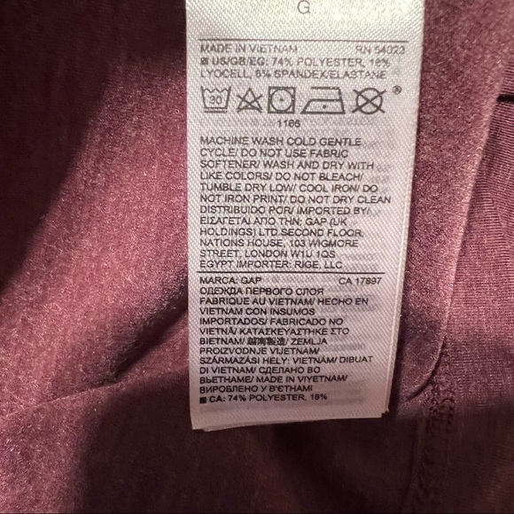 GAP FIT (NWT) DRY WICKING ATHLETIC TOP SIZE LARGE - Picture 6 of 9